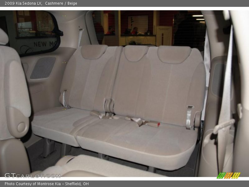 Cashmere / Beige 2009 Kia Sedona LX