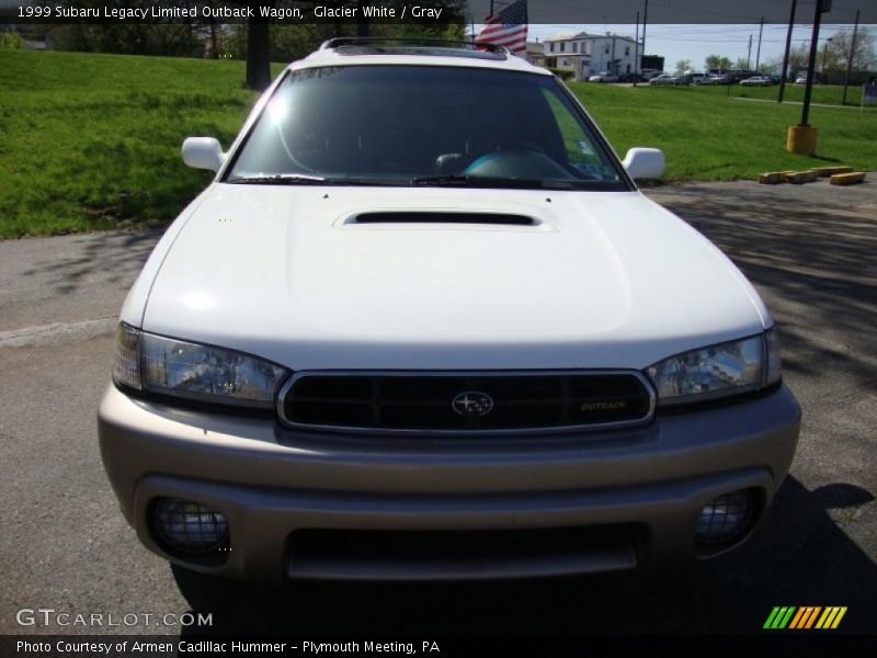 Glacier White / Gray 1999 Subaru Legacy Limited Outback Wagon
