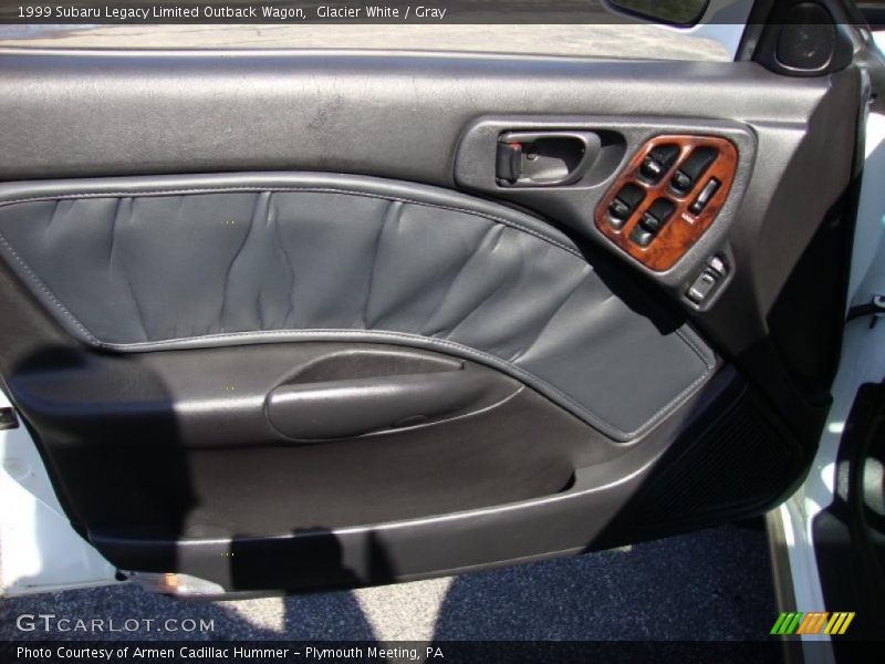 Glacier White / Gray 1999 Subaru Legacy Limited Outback Wagon