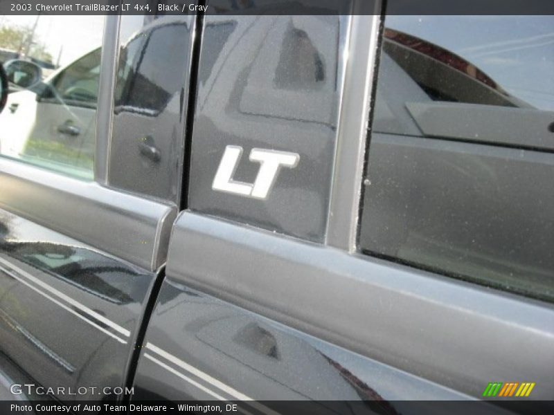 Black / Gray 2003 Chevrolet TrailBlazer LT 4x4