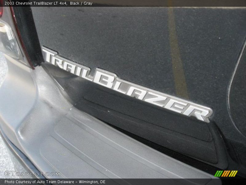 Black / Gray 2003 Chevrolet TrailBlazer LT 4x4