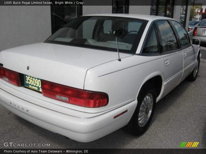 Bright White / Gray 1995 Buick Regal Limited Sedan