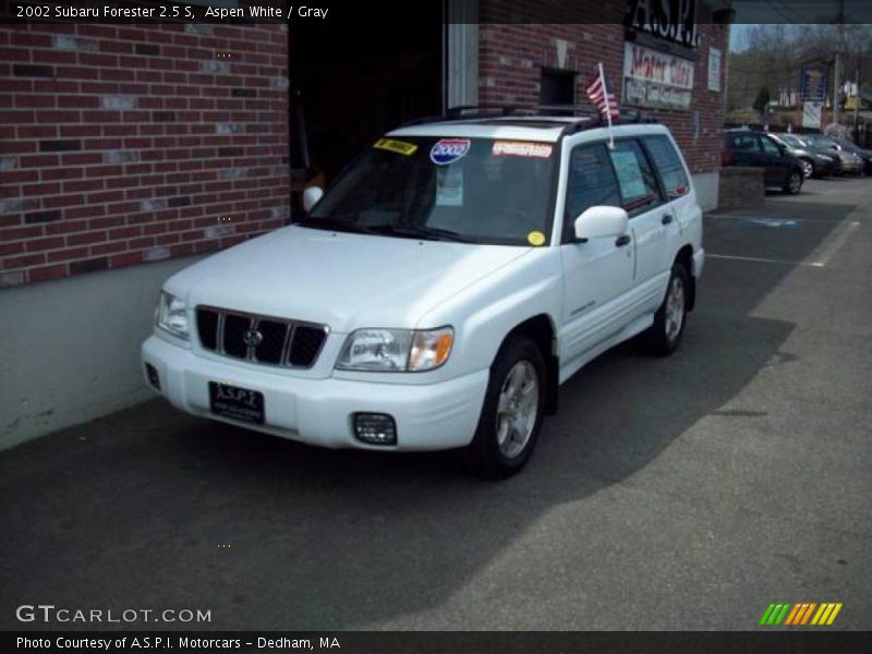 Aspen White / Gray 2002 Subaru Forester 2.5 S