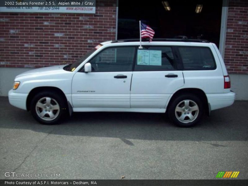 Aspen White / Gray 2002 Subaru Forester 2.5 S