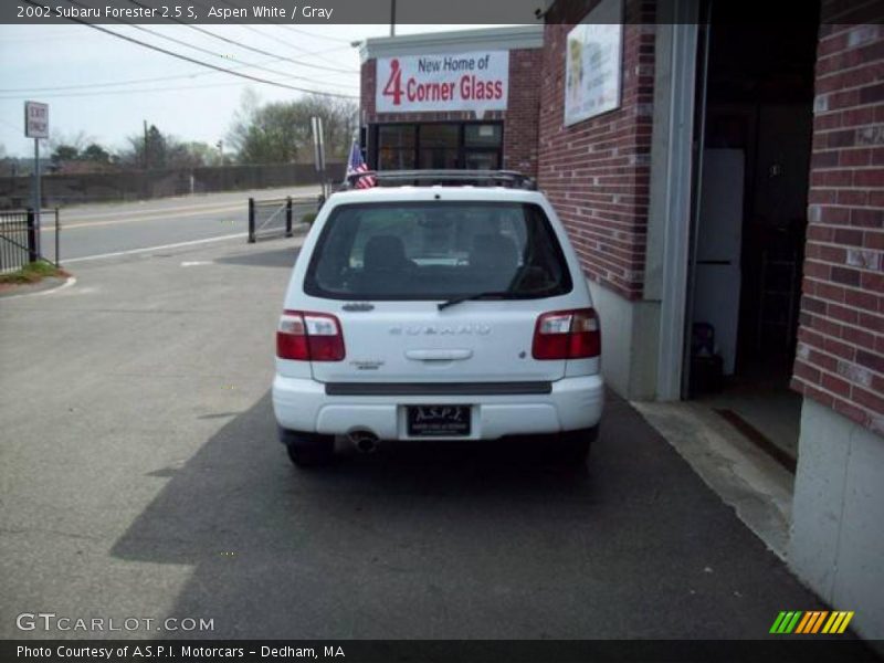 Aspen White / Gray 2002 Subaru Forester 2.5 S