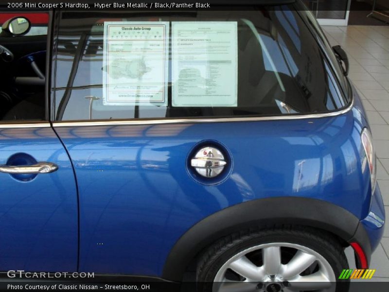 Hyper Blue Metallic / Black/Panther Black 2006 Mini Cooper S Hardtop