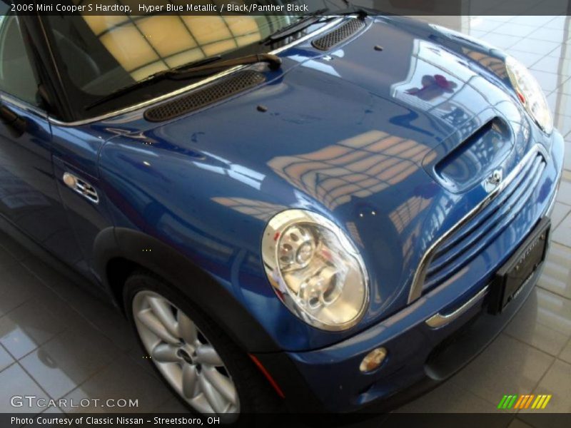 Hyper Blue Metallic / Black/Panther Black 2006 Mini Cooper S Hardtop