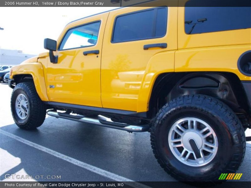 Yellow / Ebony Black/Pewter Gray 2006 Hummer H3