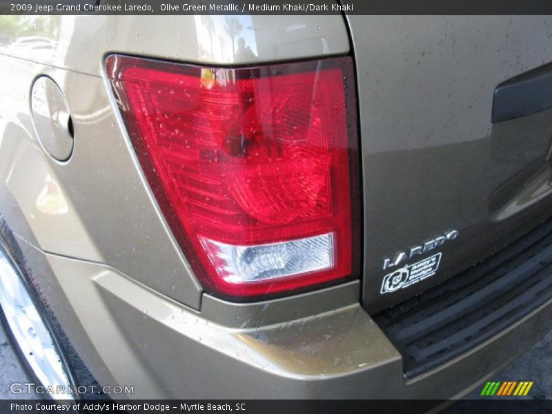 Olive Green Metallic / Medium Khaki/Dark Khaki 2009 Jeep Grand Cherokee Laredo