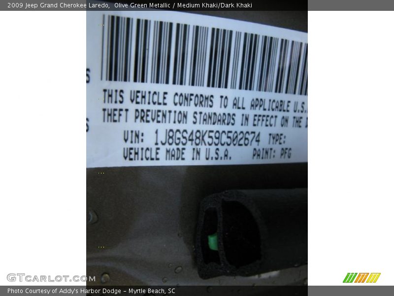 Olive Green Metallic / Medium Khaki/Dark Khaki 2009 Jeep Grand Cherokee Laredo