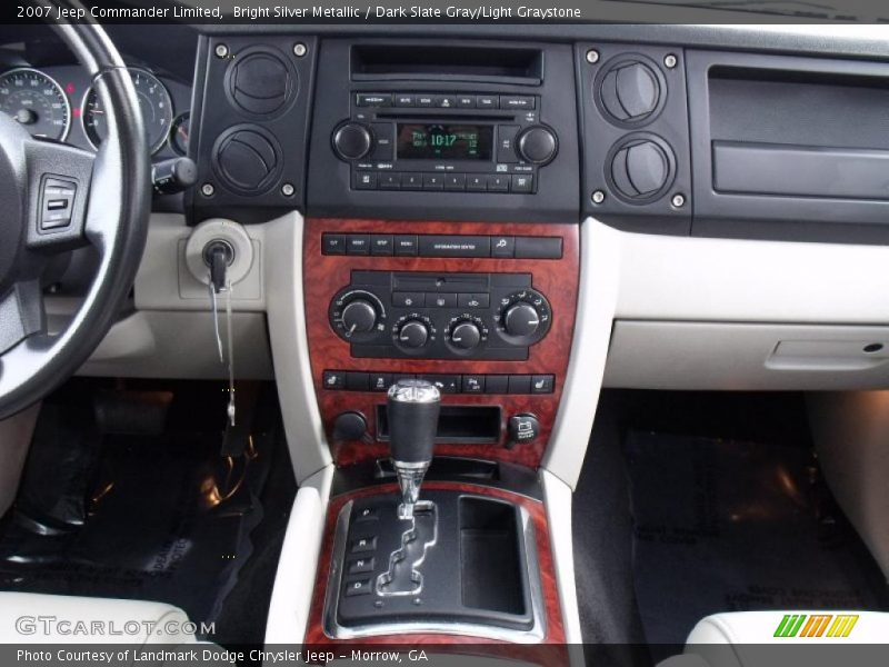Bright Silver Metallic / Dark Slate Gray/Light Graystone 2007 Jeep Commander Limited
