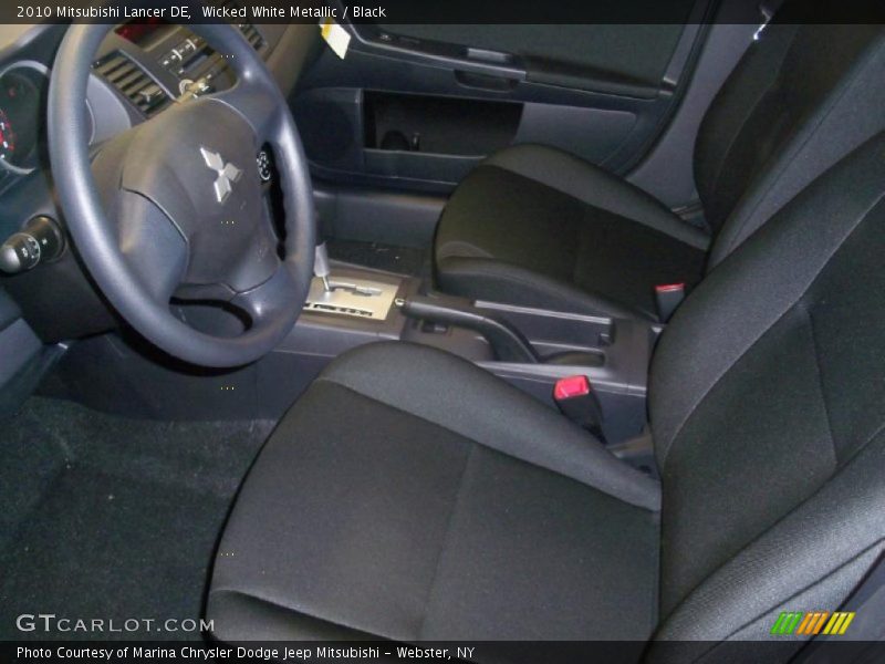 Wicked White Metallic / Black 2010 Mitsubishi Lancer DE