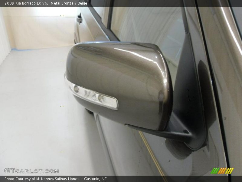 Metal Bronze / Beige 2009 Kia Borrego LX V6