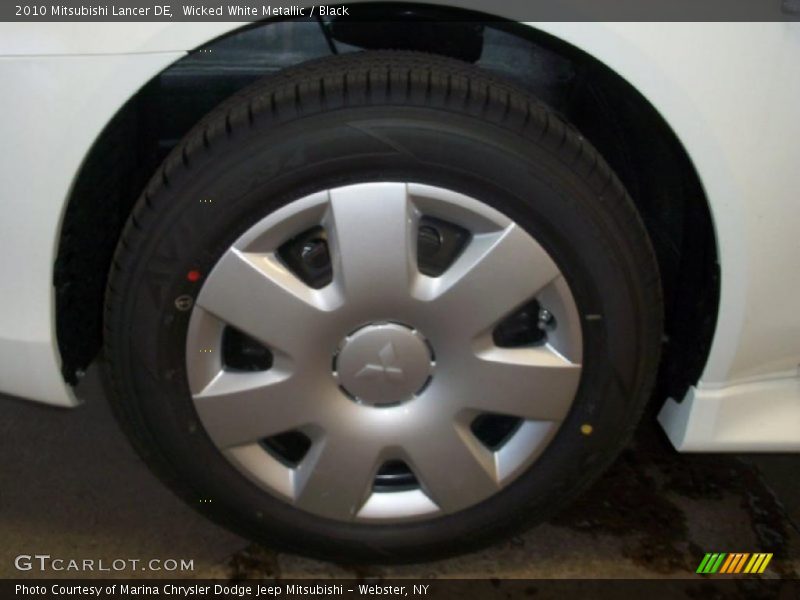 Wicked White Metallic / Black 2010 Mitsubishi Lancer DE