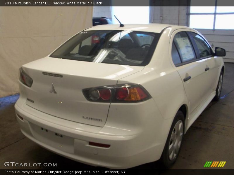 Wicked White Metallic / Black 2010 Mitsubishi Lancer DE