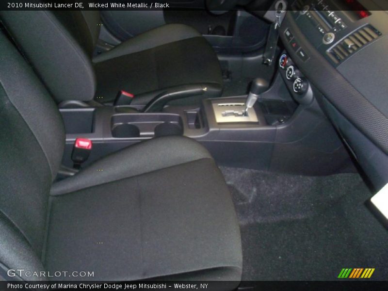 Wicked White Metallic / Black 2010 Mitsubishi Lancer DE