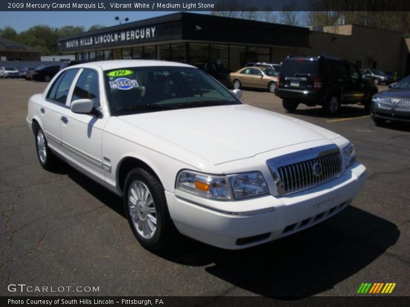Vibrant White / Medium Light Stone 2009 Mercury Grand Marquis LS