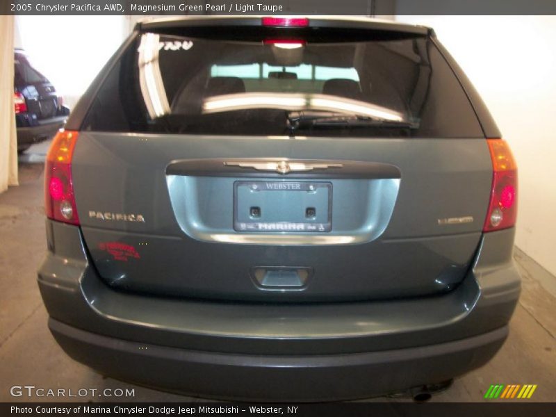 Magnesium Green Pearl / Light Taupe 2005 Chrysler Pacifica AWD