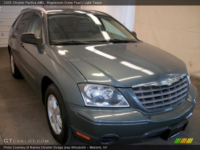 Magnesium Green Pearl / Light Taupe 2005 Chrysler Pacifica AWD