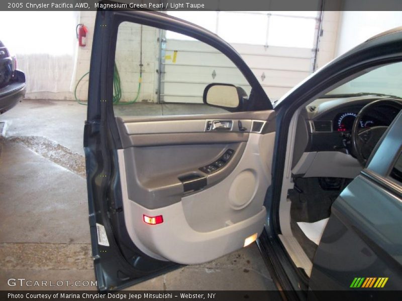 Magnesium Green Pearl / Light Taupe 2005 Chrysler Pacifica AWD