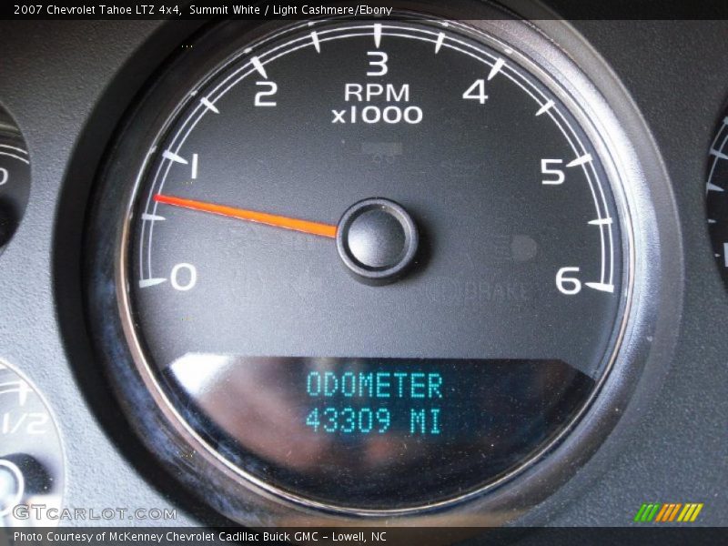 Summit White / Light Cashmere/Ebony 2007 Chevrolet Tahoe LTZ 4x4