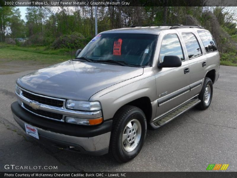 Light Pewter Metallic / Graphite/Medium Gray 2002 Chevrolet Tahoe LS