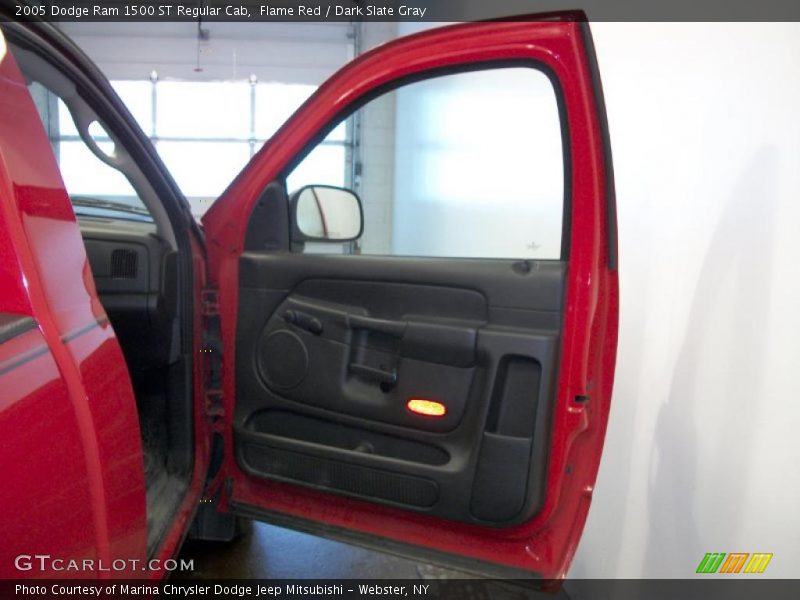 Flame Red / Dark Slate Gray 2005 Dodge Ram 1500 ST Regular Cab