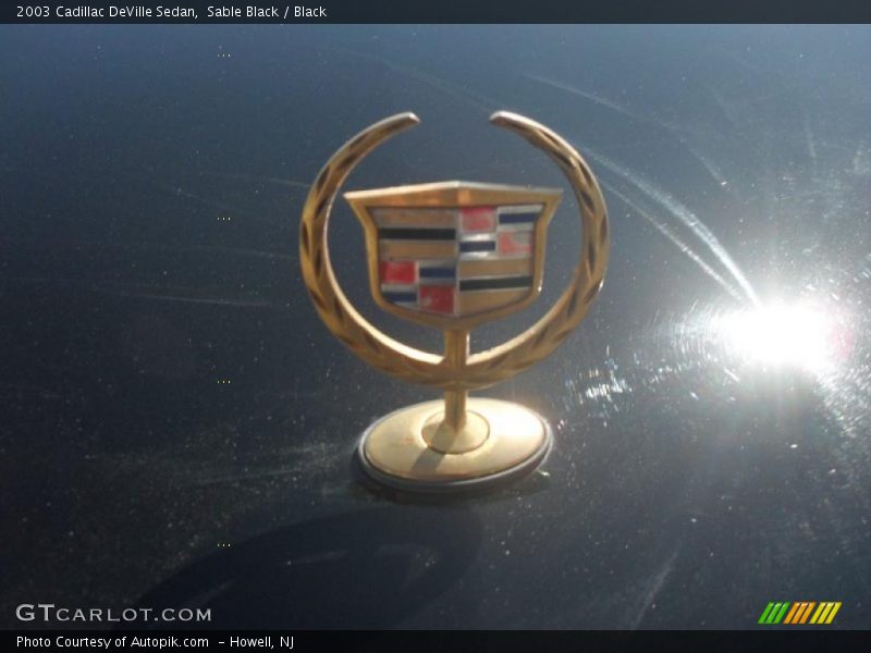Sable Black / Black 2003 Cadillac DeVille Sedan