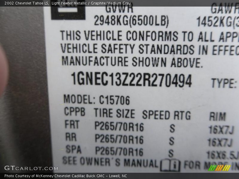 Light Pewter Metallic / Graphite/Medium Gray 2002 Chevrolet Tahoe LS