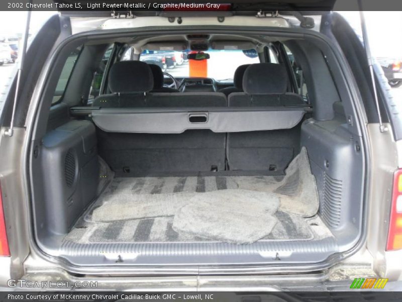 Light Pewter Metallic / Graphite/Medium Gray 2002 Chevrolet Tahoe LS