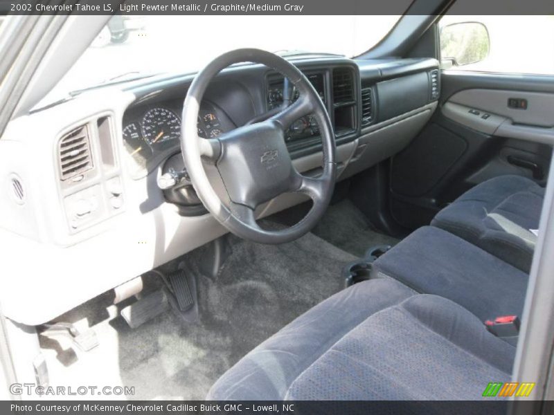 Light Pewter Metallic / Graphite/Medium Gray 2002 Chevrolet Tahoe LS