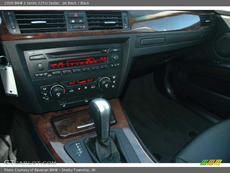 Jet Black / Black 2006 BMW 3 Series 325xi Sedan