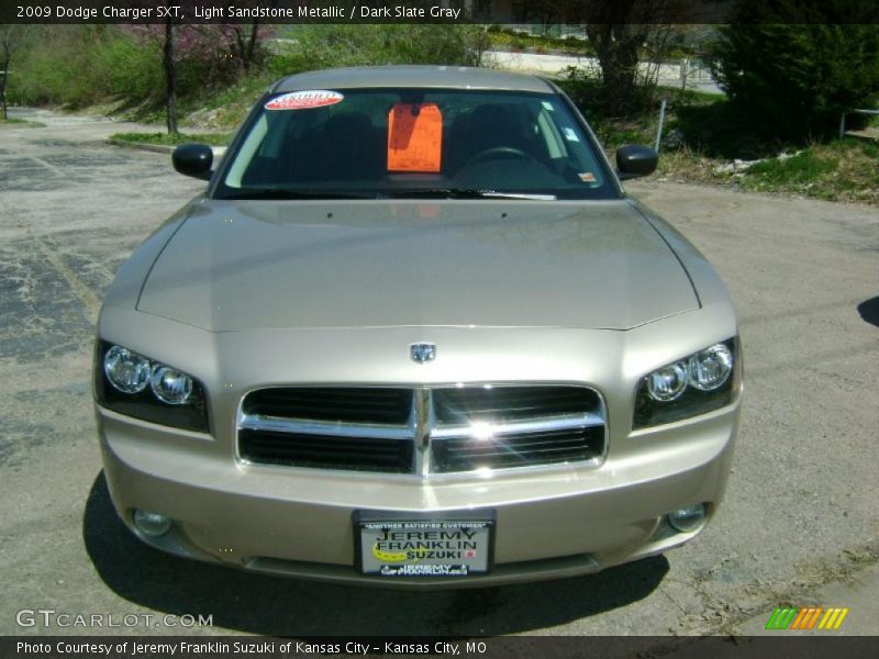 Light Sandstone Metallic / Dark Slate Gray 2009 Dodge Charger SXT