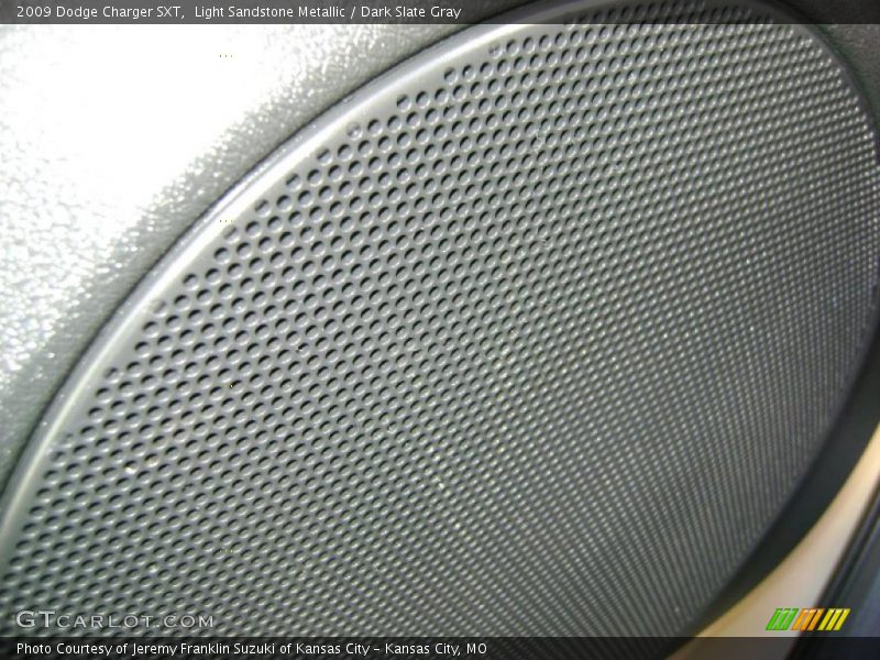 Light Sandstone Metallic / Dark Slate Gray 2009 Dodge Charger SXT