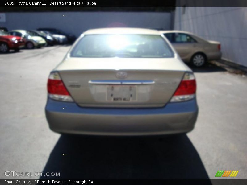 Desert Sand Mica / Taupe 2005 Toyota Camry LE