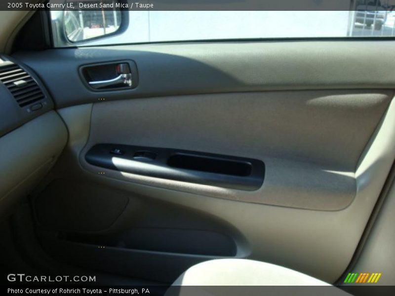 Desert Sand Mica / Taupe 2005 Toyota Camry LE