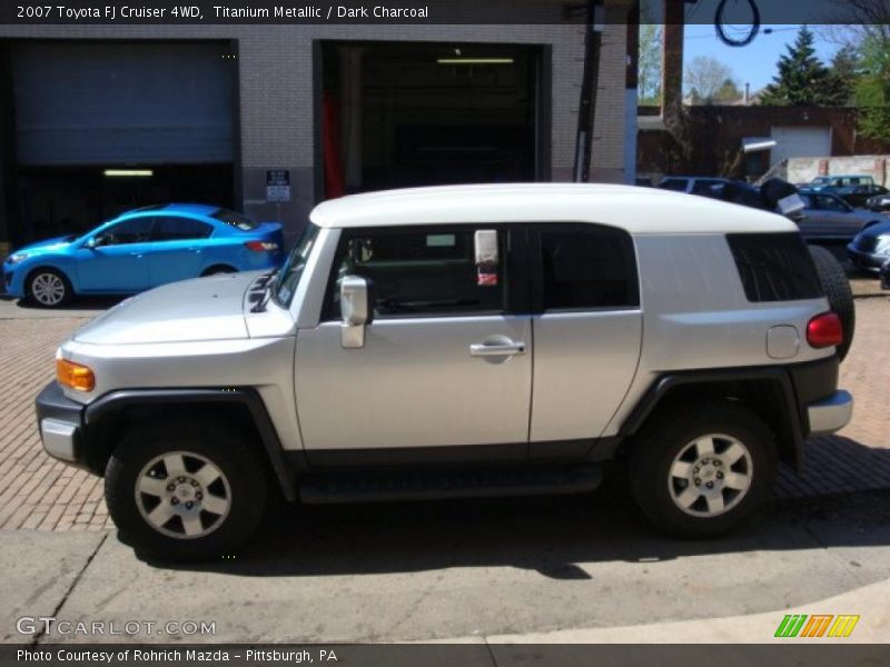 Titanium Metallic / Dark Charcoal 2007 Toyota FJ Cruiser 4WD