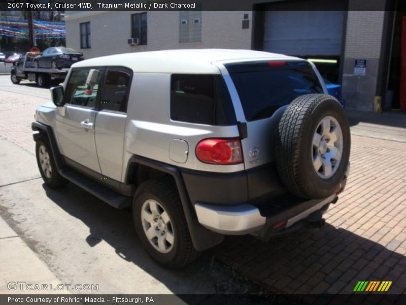 Titanium Metallic / Dark Charcoal 2007 Toyota FJ Cruiser 4WD