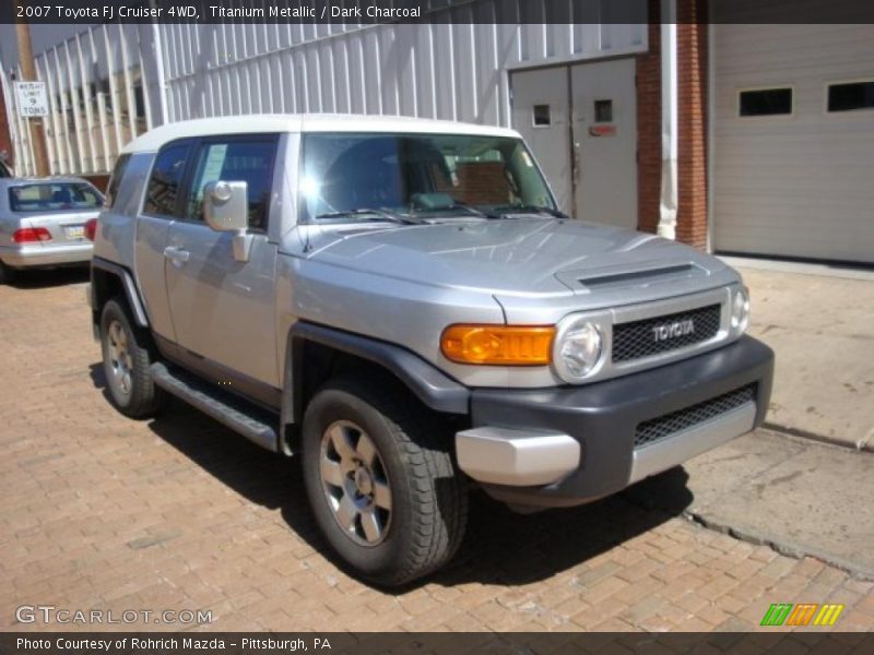 Titanium Metallic / Dark Charcoal 2007 Toyota FJ Cruiser 4WD