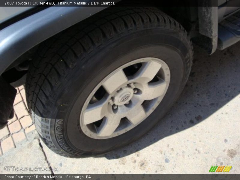 Titanium Metallic / Dark Charcoal 2007 Toyota FJ Cruiser 4WD
