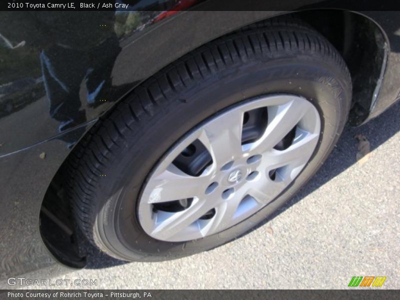 Black / Ash Gray 2010 Toyota Camry LE