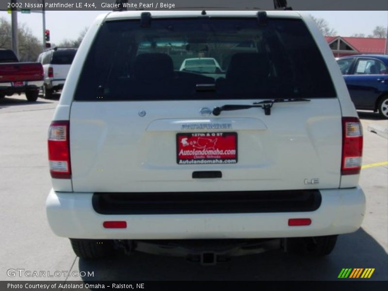 Glacier White Pearl / Beige 2002 Nissan Pathfinder LE 4x4