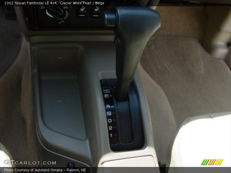 Glacier White Pearl / Beige 2002 Nissan Pathfinder LE 4x4
