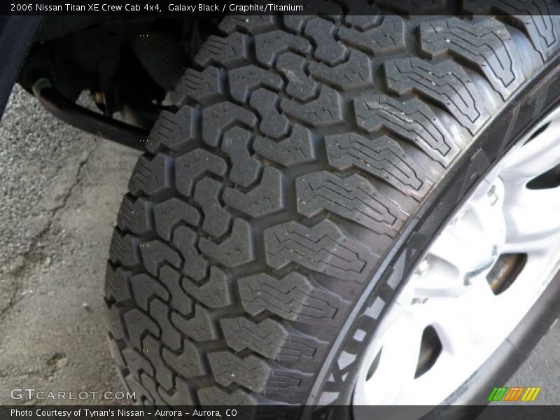 Galaxy Black / Graphite/Titanium 2006 Nissan Titan XE Crew Cab 4x4