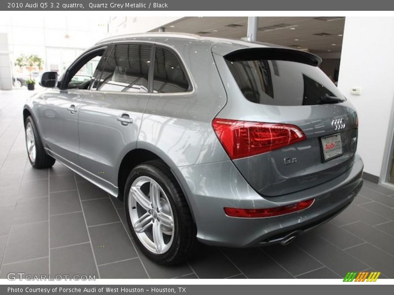 Quartz Grey Metallic / Black 2010 Audi Q5 3.2 quattro
