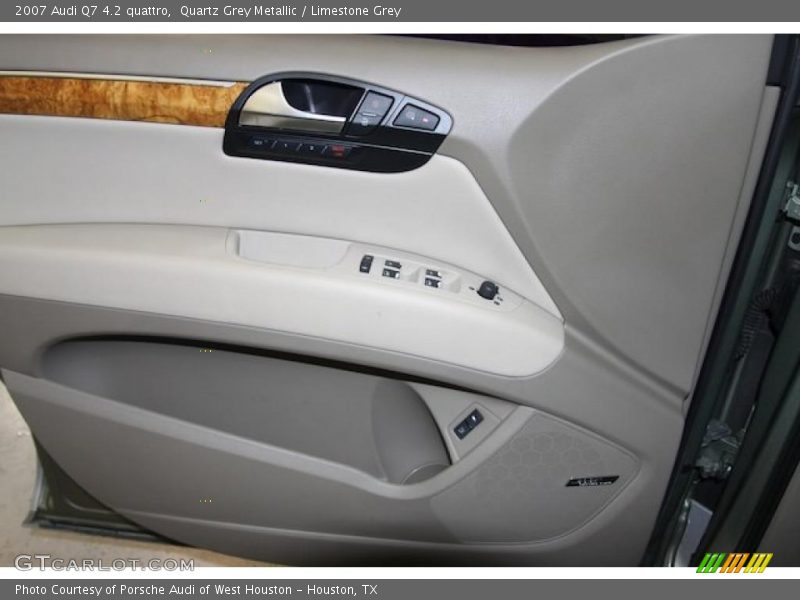 Quartz Grey Metallic / Limestone Grey 2007 Audi Q7 4.2 quattro