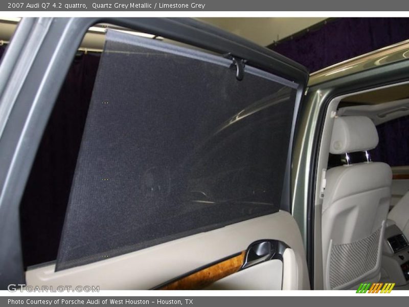 Quartz Grey Metallic / Limestone Grey 2007 Audi Q7 4.2 quattro