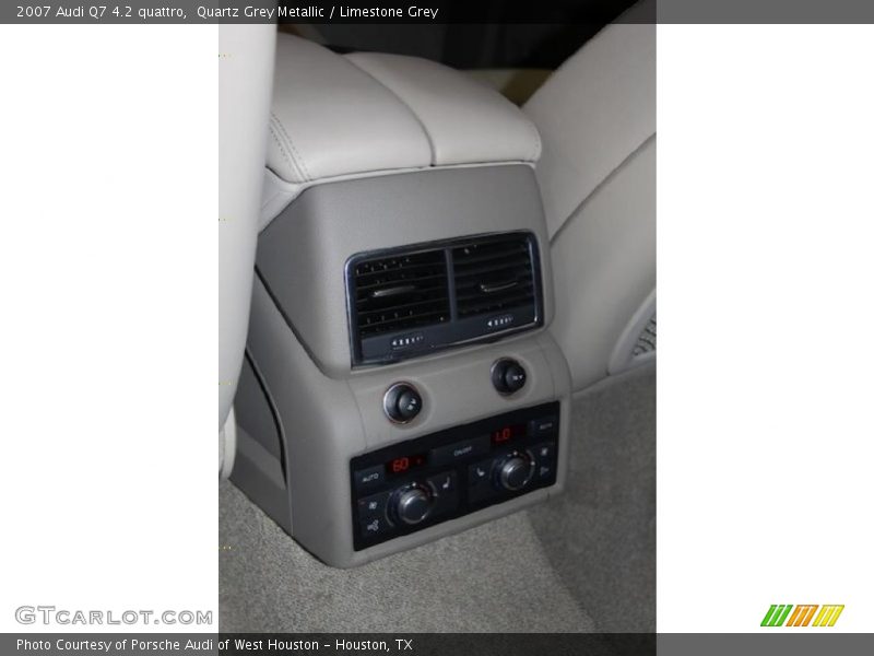 Quartz Grey Metallic / Limestone Grey 2007 Audi Q7 4.2 quattro