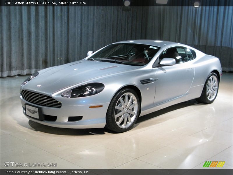 Front 3/4 View of 2005 DB9 Coupe