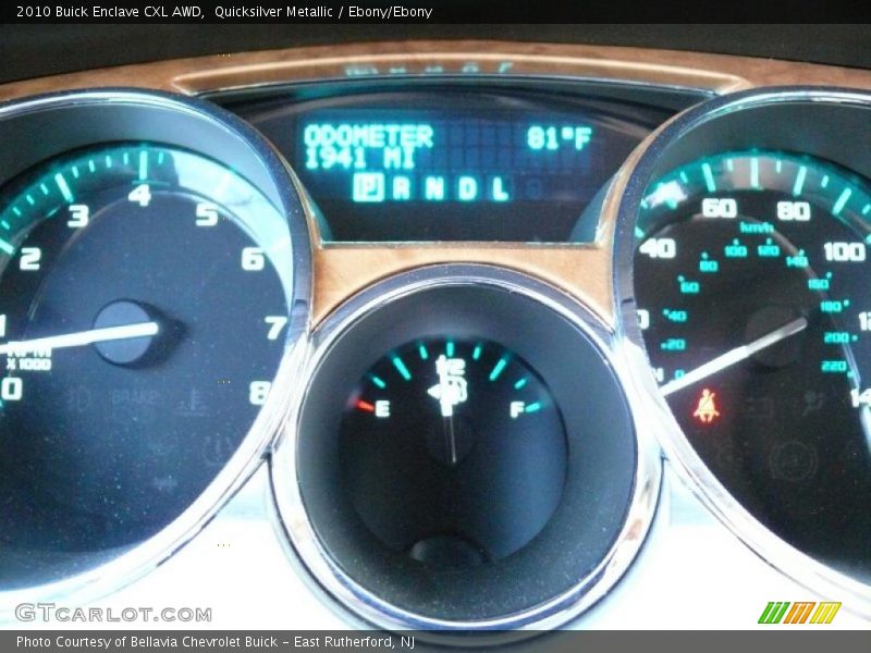 Quicksilver Metallic / Ebony/Ebony 2010 Buick Enclave CXL AWD